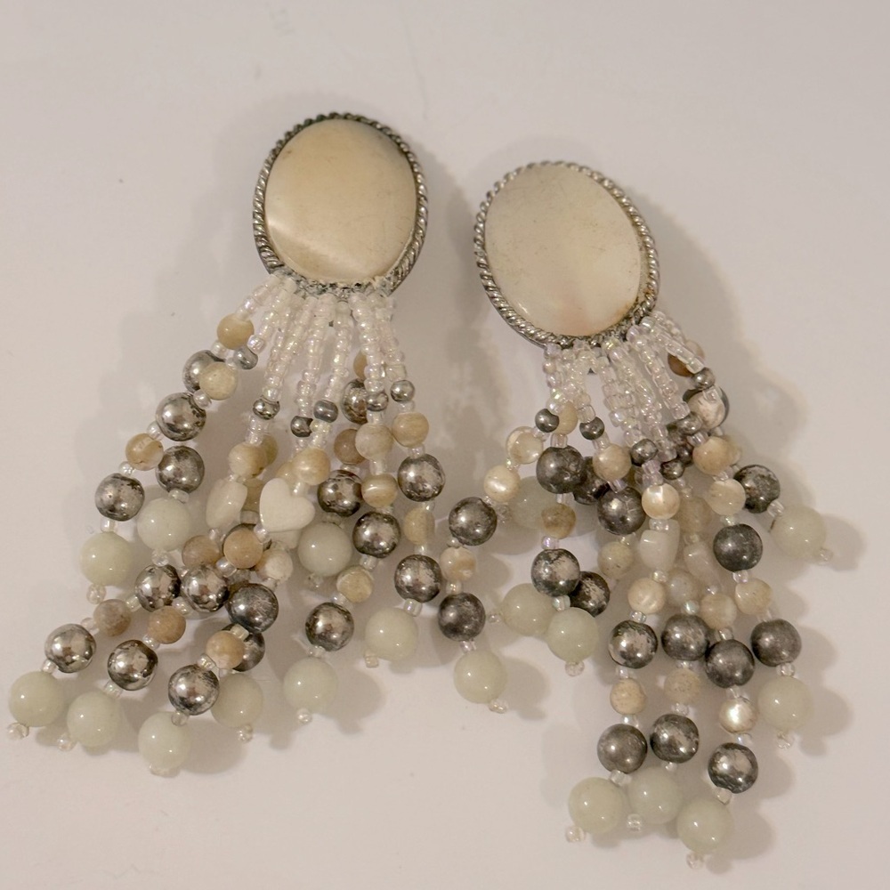 Vintage Artsy Retro Earrings Tassel Clip On 80's - Picture 2 of 4